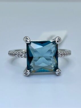Swarovski Crystal Elements Teal Blue Princess Cut Solitaire Ring Sz 6